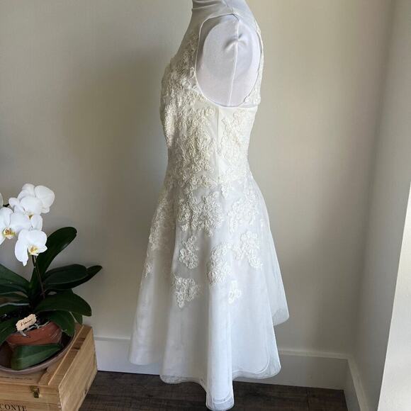 WEDDING DRESS DECODE 1.8 BY DAVID'S BRIDAL SWEETHEART SIZE 2 - Picture 4 of 6